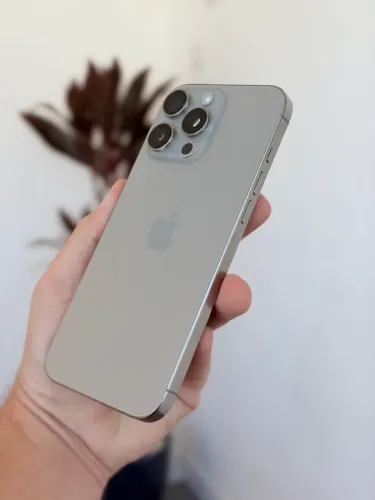iPhone 16 Pro Max 256gb Natural impecável