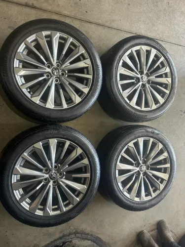 Rodas 17 Corolla original Toyota + pneus Bridgestone 