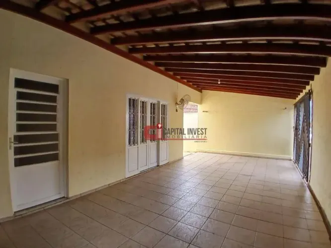 Casa com 3 dormitórios para alugar, 180 m² por R$ 2.720,00/mês - João Aldo Nassif - Jaguar
