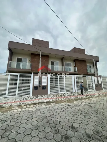 Sobrado em Rua José Miguel Pedro - Balneario Pereque - Porto Belo/SC