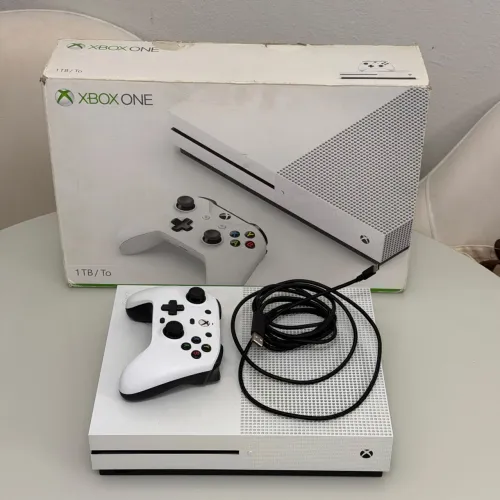 ? XBOX ONE S BRANCO ? 1TB