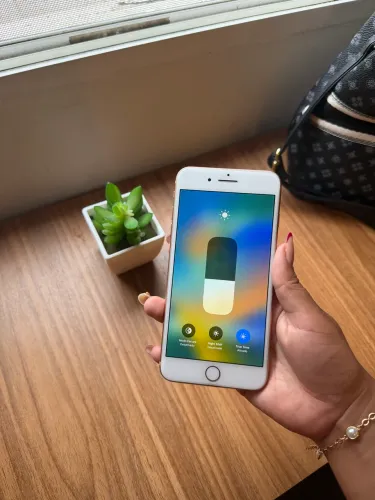 iPhone 8 Plus impecável ?