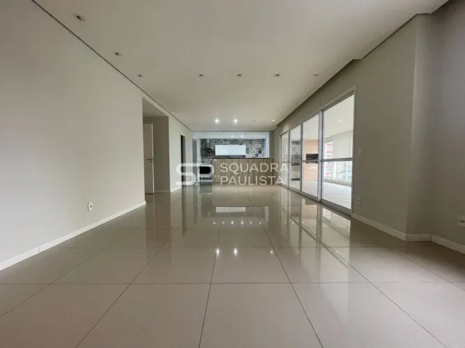 Apartamento com 171 m², 3 quartos sendo 3 suítes à venda no bairro Aclimação.