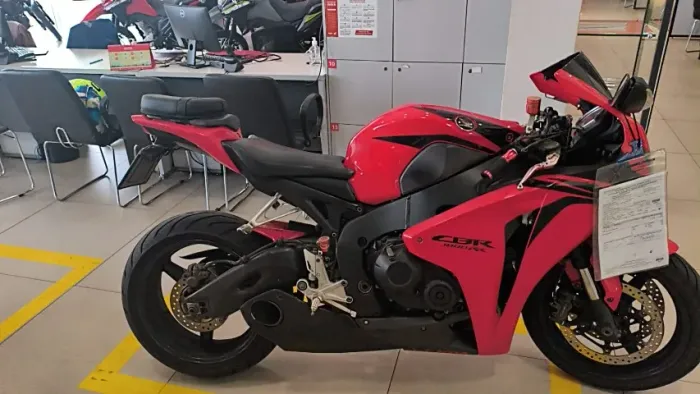 CBR 1000RR FIREBLADE 2008