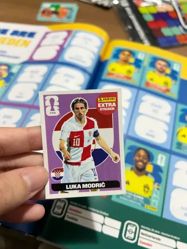 Figurinha Panini Extra Legend Bordô Luka Modri?