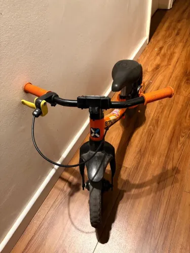 Bicicleta de equilíbrio