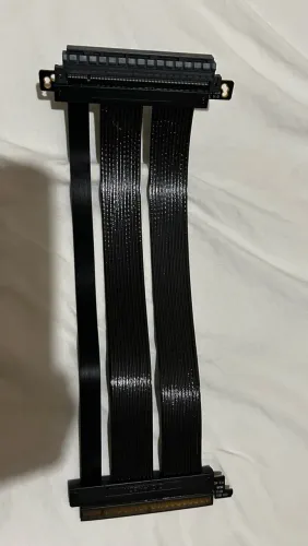 Cabo Riser PCIe 5.0 Reto