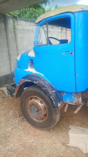 Vendo caçamba toco