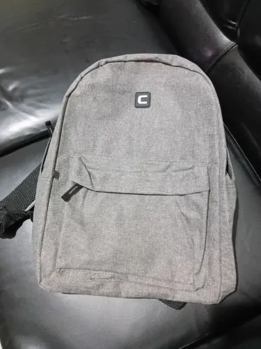 Mochila cinza