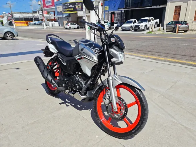 Factor 150 DX 2026/2026 apenas 2.900km