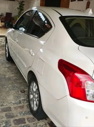 Nissan Versa SL 1.6 16V Flexstart 4P Mec. 2016