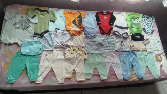 Lote de bebê menino com 20 peças tam 0/3 anos 