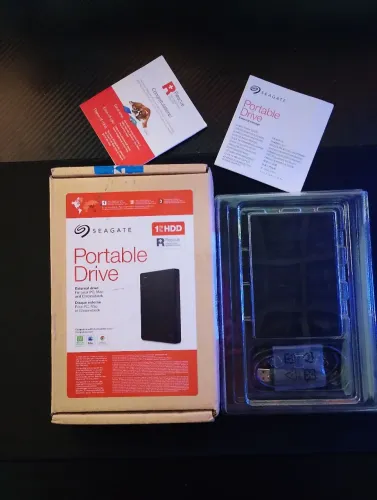 HD portátil Seagate 1TB novo 