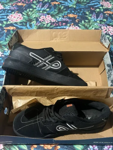 Tênis ÖUS Original Preto - Pouco Usado - Tamanho 40
