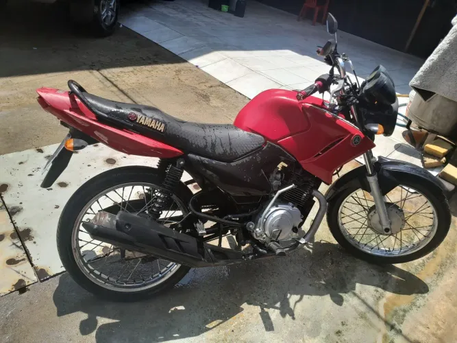 Vendo moto fector 2015