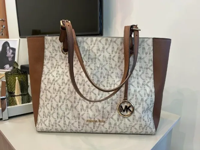Linda bolsa Michael Kors Tote Monograma - Original. perfeita!