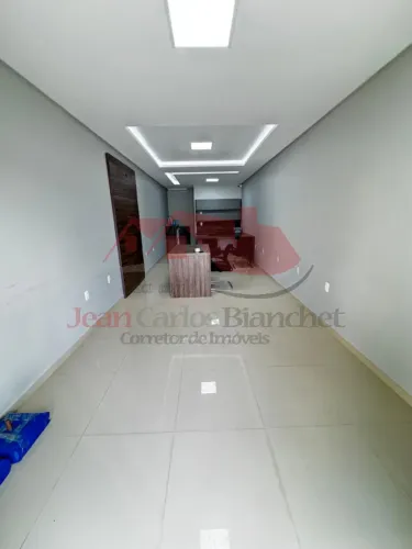 Ótima Sala Comercial em Camboriú