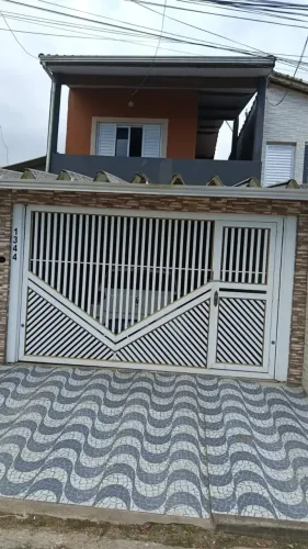 Sobrado Espaçoso para Aluguel na Vila Atlântica Mongaguá | 2 Dorms, 2 Vagas