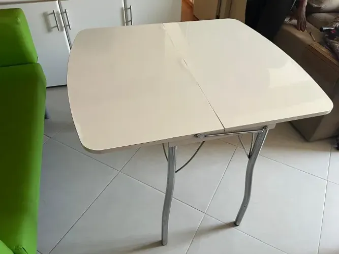 mesa retrátil de cozinha