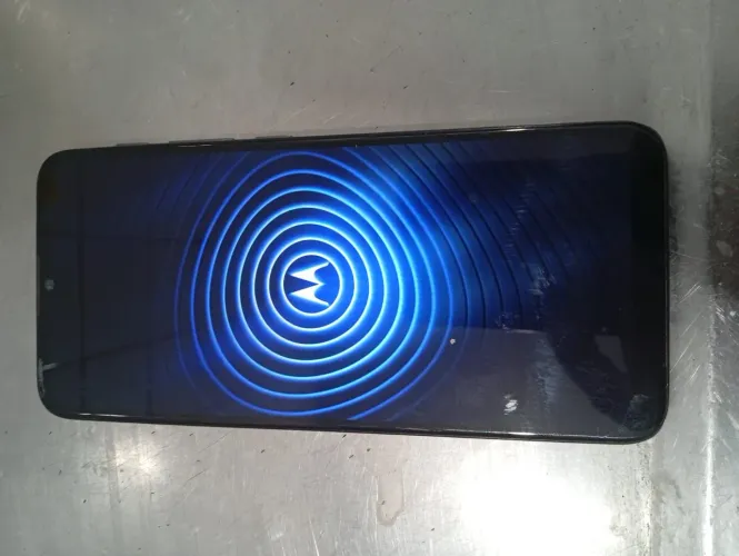 Motorola Moto E 20 conservado