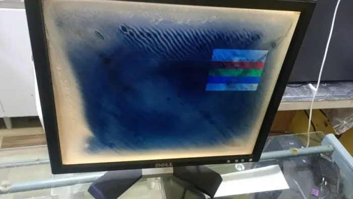 Monitor Dell E178FPC 17? Tela Embaçada e Manchada