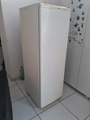 Vendo geladeira consul funcionando perfeitamente 450 reais entrego