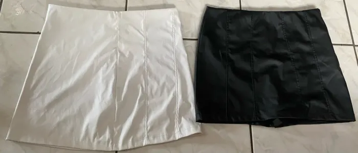 Kit 1 Saia-Shorts e 1 Saia de Couro Sintético (Tamanho GG)