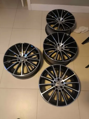 RODAS MERCEDES DUAS TALAS 20" GLC 43