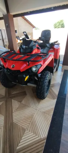 Quadriciclo Can Am Outlander 570 max 2022