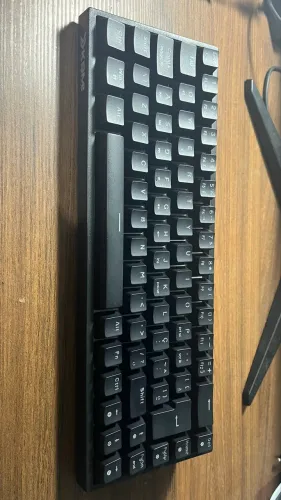 Teclado Mecânico KBM TG700 65% ABNT2 RGB Gateron Red