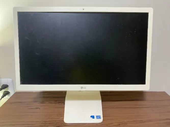 Computador All in One LG 22V280 Intel Celeron N4100 4GB HD 500GB Windows 11