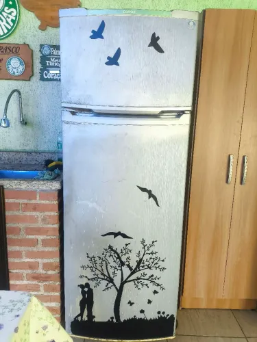 Vendo Geladeira Consul 110 volts Duplex.