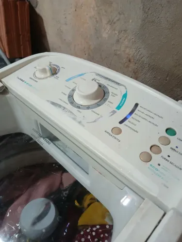 Máquina de lavar roupas