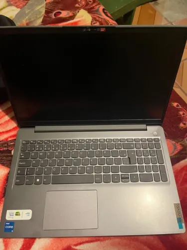 Vendo Notebook Lenovo IdeaPad 3i