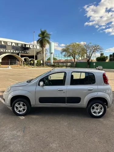 Fiat Uno Vivace/rua 1.0 EVO Fire Flex 8V 5P 2013