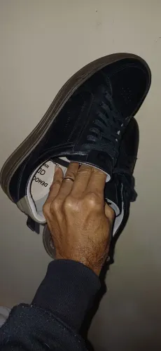 Tenis Democrata - Novo