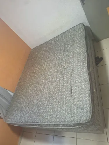 Cama box usado