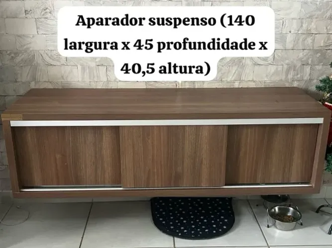 Aparador suspenso + Cristaleira