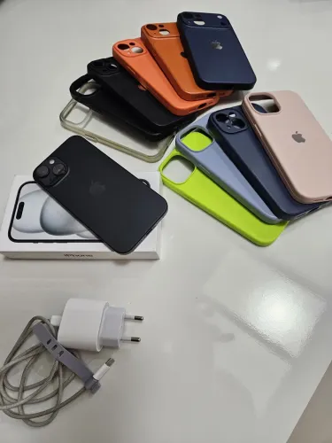 iPhone 15 256GB