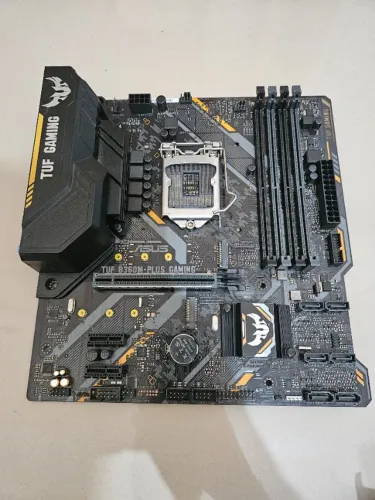 Kit ASUS TUF B360M + Intel i5-8400 + cooler + 3 ventoinhas Hayom