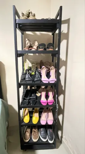 Vende-se sapateira