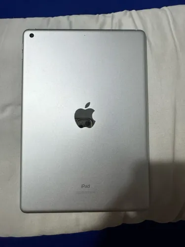 iPad 9 geração (wifi) 64gb seminovo