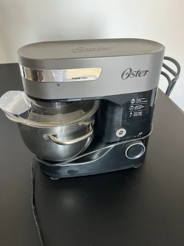 Batedeira Planetária Oster