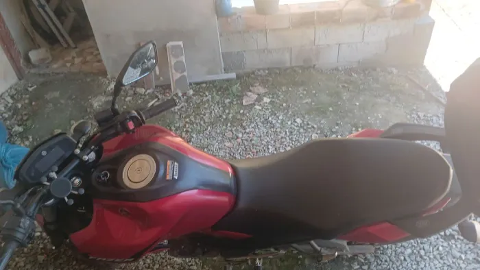 Moto top