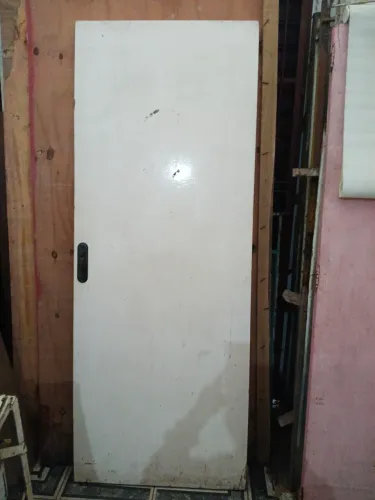 Porta maciça 2,08 por 80cm