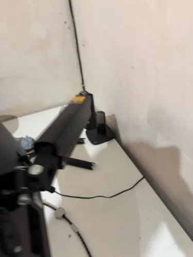 Suporte articulado para monitor