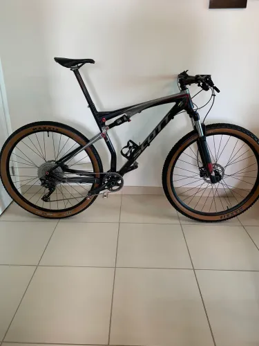 Bicicleta Full Scott Spark 29 Comp c/ Deore XT e Documento