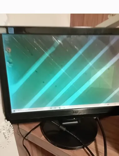 Computador CPU + Monitor + teclado+ mouse+ leitor de código de barras