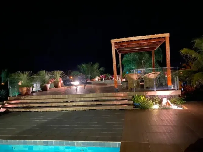 Chácara à Venda, porteira fechada, 1582m² no Condomínio das Águas, casa de 420m² úteis, 4