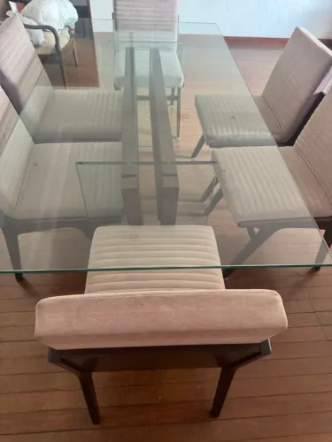 MESA COM 6 CADEIRAS